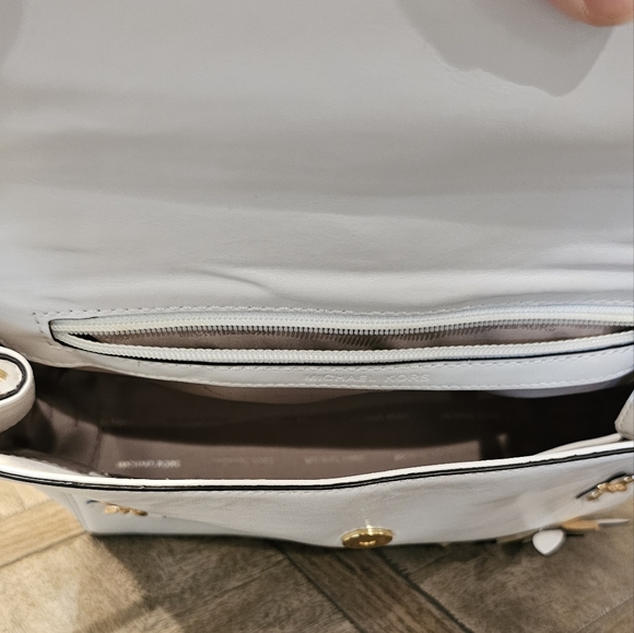 STUNNING MICHAEL KORS AVA WHITE LEATHER FLORAL HANDBAG - Picture 2 of 12